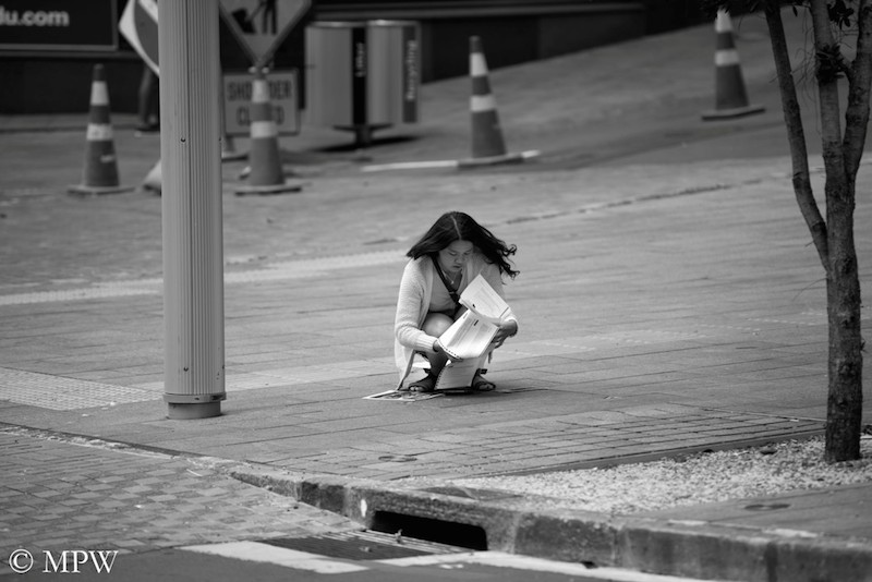 Auckland City street photo, Queent St, black and white
